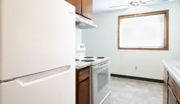 4 of 12 2308 Garfield Ave S Apartment for rent in Minneapolis, MN