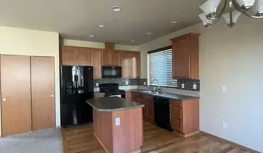 3 of 32 Spacious And Modern 4-bedroom Home In Everett House for rent in Everett, WA