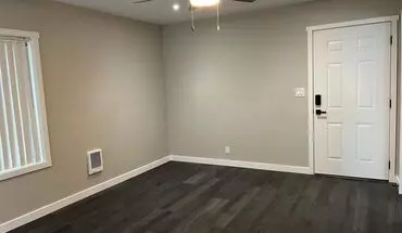 4 of 20 5054 Martin Luther King Jr Way #1/2 S House for rent in Seattle, WA
