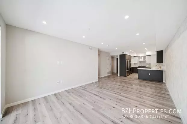 1226 South Bedford Apartment for rent in Los Angeles, CA
