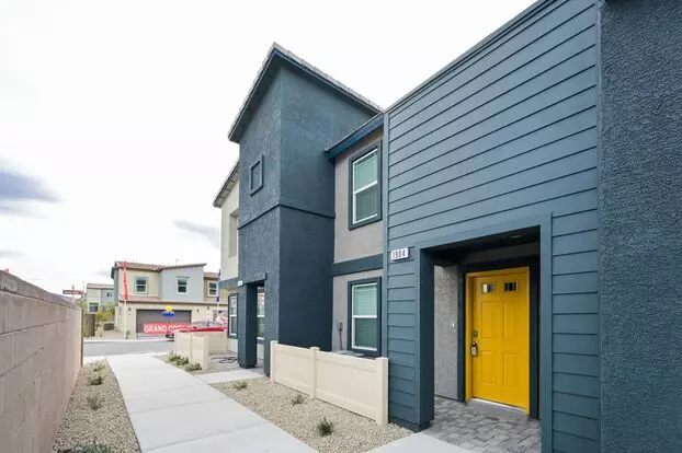 Brand New Townhouse!!! All Appliances Included!!! Tankless Water Heater!!!! Park!! Apartment for rent in Henderson, NV