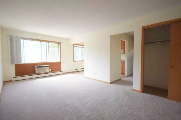 1700 10 Johnson St Apartment for rent in Minneapolis, MN