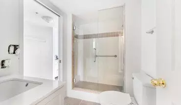 5 of 22 Only 8 Blocks From The University Of Ottawa Apartment for rent in Ontario, CA