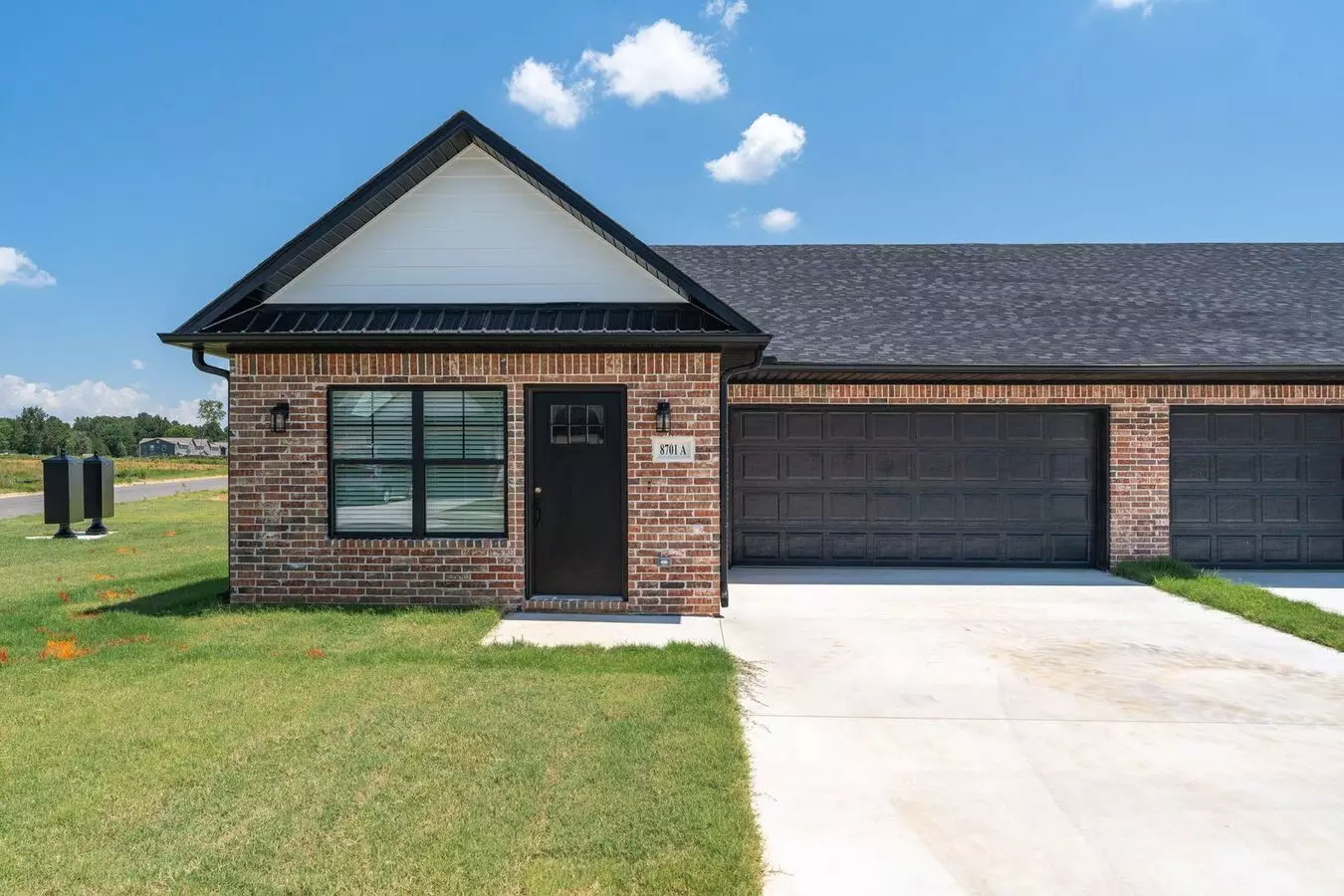 Beautiful New Abbington Subdivision! Schedule A Showing Here At Our Model Unit! $1000 Move In Special House for rent in Fort Smith, RI