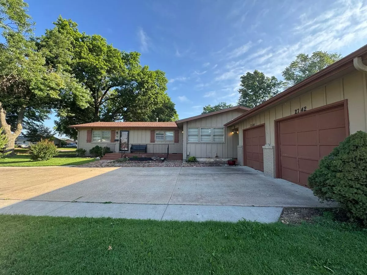 2742 S Stewart Ave Apartment for rent in Springfield, MO