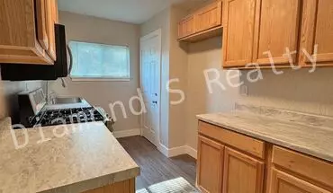 5 of 11 1300 E Division St Apartment for rent in Springfield, MO