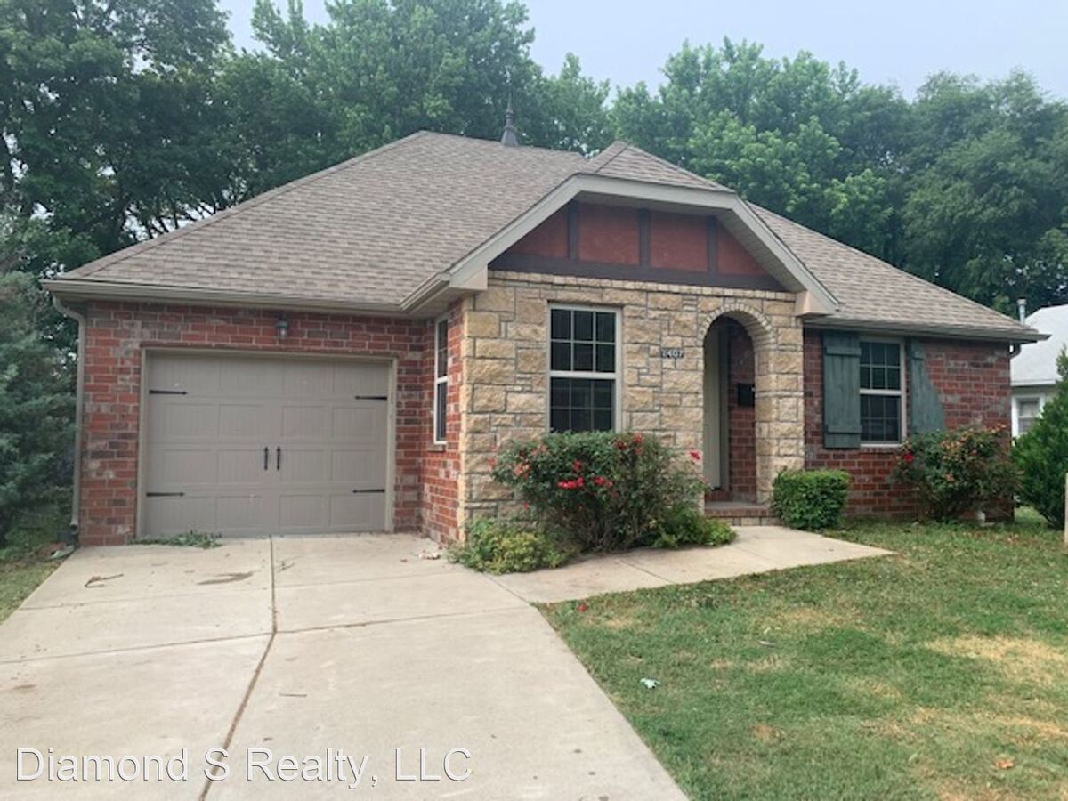 1407 E Seminole St Springfield, MO House for Rent Rentable