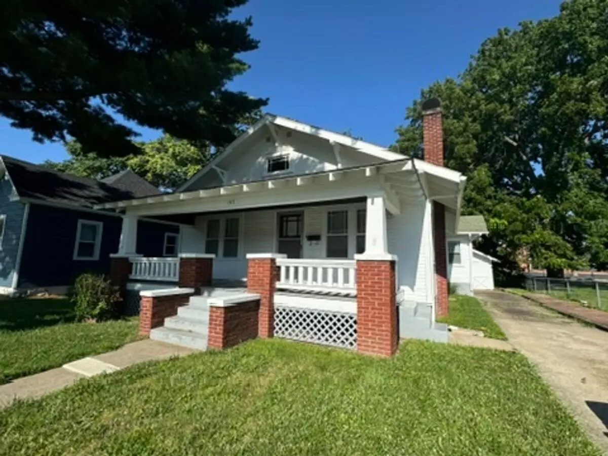 Charming 2 Bedroom Home Available - Unfinished Basement House for rent in Springfield, MO