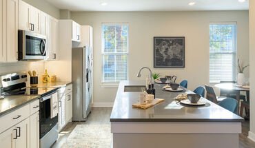 Oakbrook Townhomes Apartment for rent in Franklin, TN