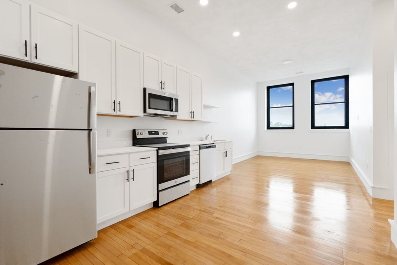 Palace Apartments 90 E Bremer Ave Waverly, IA Rentable