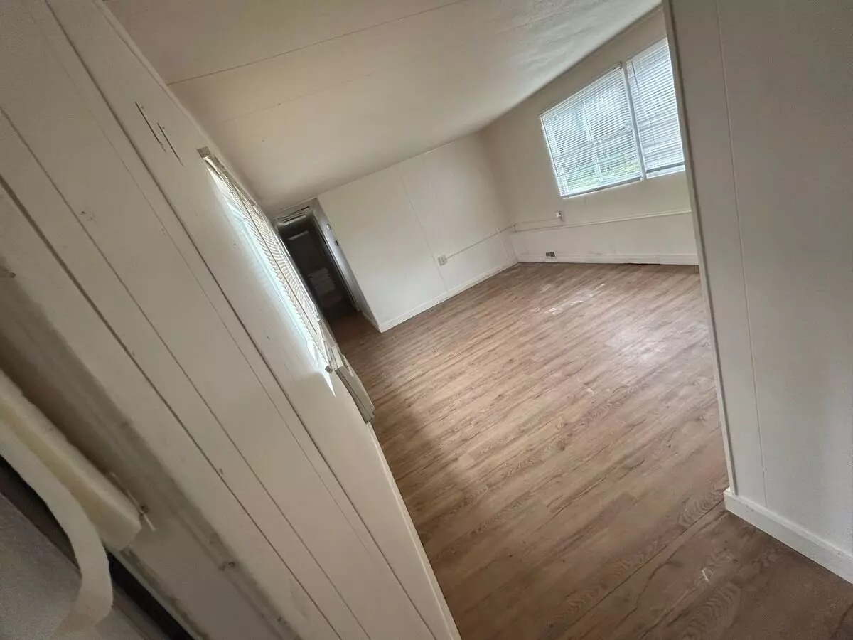 622 E Main - Phillips Apartment for rent in Goldendale, WA