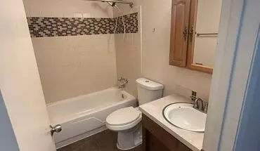 5 of 15 High Street Apts-el Chapo, Llc Apartment for rent in Goldendale, WA