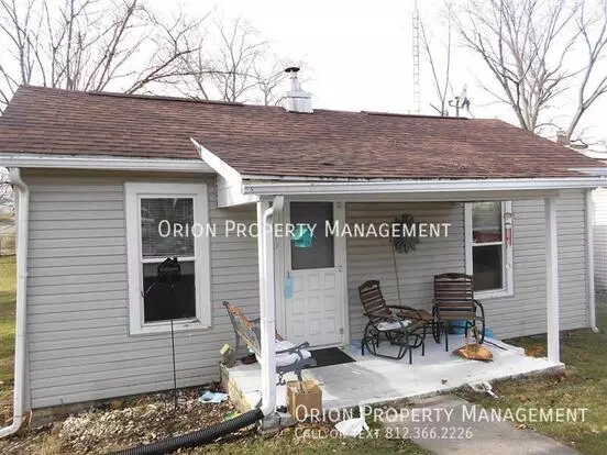 713 U St Apartment for rent in Bedford, IN