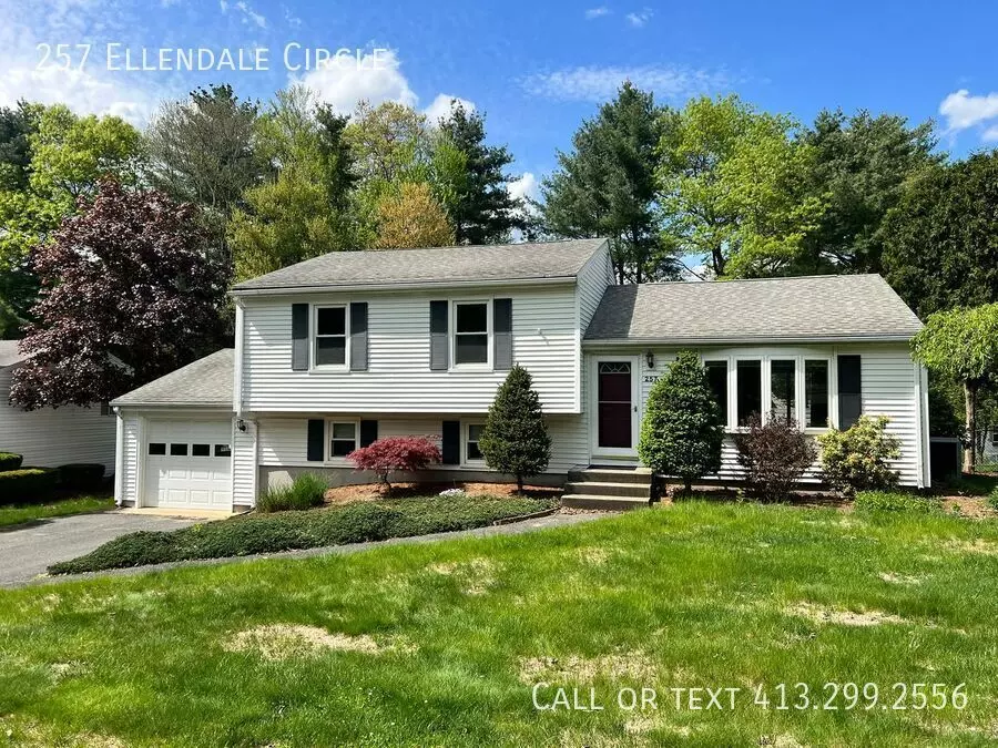 257 Ellendale Cir House for rent in Springfield, MA