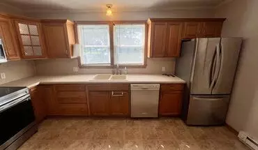 2 of 20 24 Davis St Apartment for rent in Springfield, MA