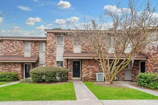 2 Bedroom / 1.5 Bath Townhome ~ Hannahan, Sc Apartment for rent in Hanahan, SC