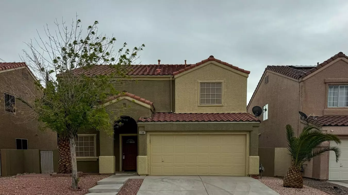 Charming 4-bedroom Home With Covered Patio & Pet-friendly Perks In Las Vegas House for rent in Las Vegas, NV