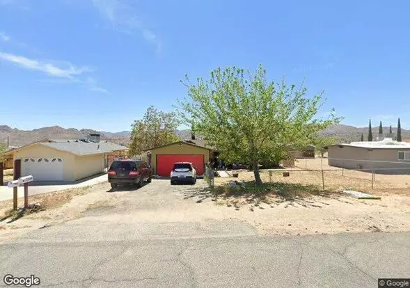 3bd/2ba Single Family Home With Pool! – Available Now! Apartment for rent in Joshua Tree, CA