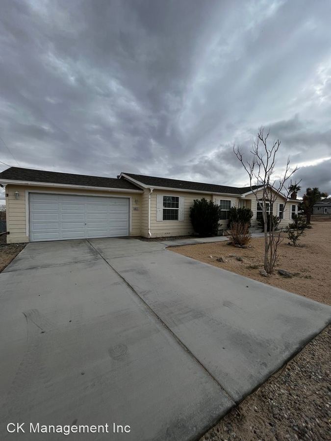 6877 Hillview Rd Joshua Tree, CA House for Rent Rentable