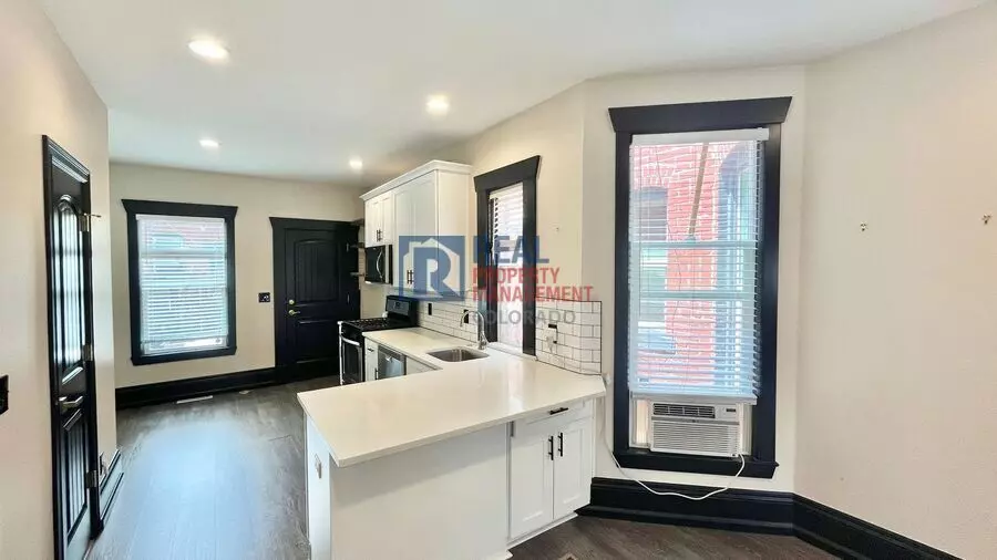 567 Cherokee St House for rent in Denver, CO