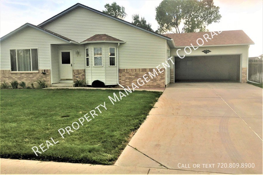 635 Alpine Ave Ault, CO House for Rent Rentable