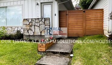 1118 Oak St Apartment for rent in Lake Oswego, OR