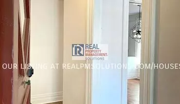 5 of 37 2227 NW Hoyt St Apartment for rent in Portland, OR