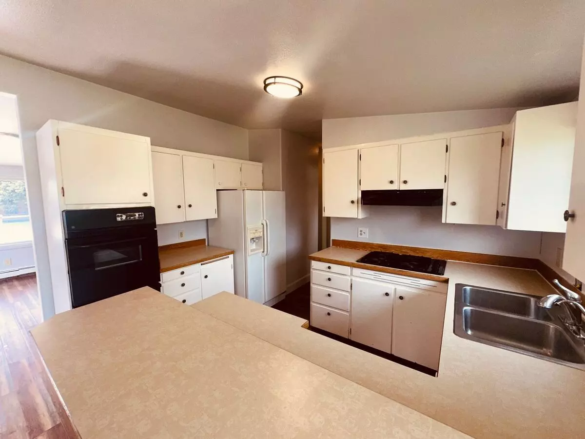 3005 Eureka St Apartment for rent in Anchorage, AK