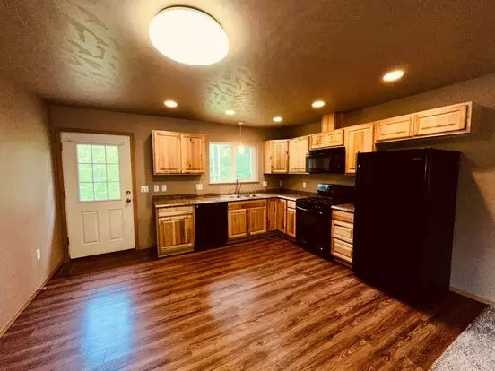 6385 W Hollywood Rd Apartment for rent in Wasilla, AK 6385 W Hollywood Rd Apartment for rent in Wasilla, AK