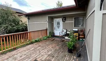 5 of 13 Conveniently Located South Side Home W/garage House for rent in Anchorage, AK