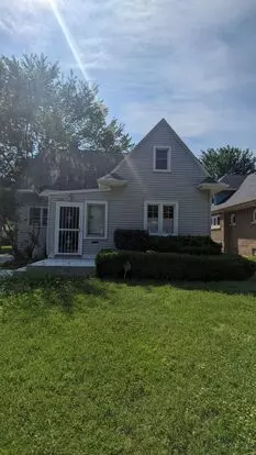 Single Family In Tosa! Apartment for rent in Wauwatosa, WI