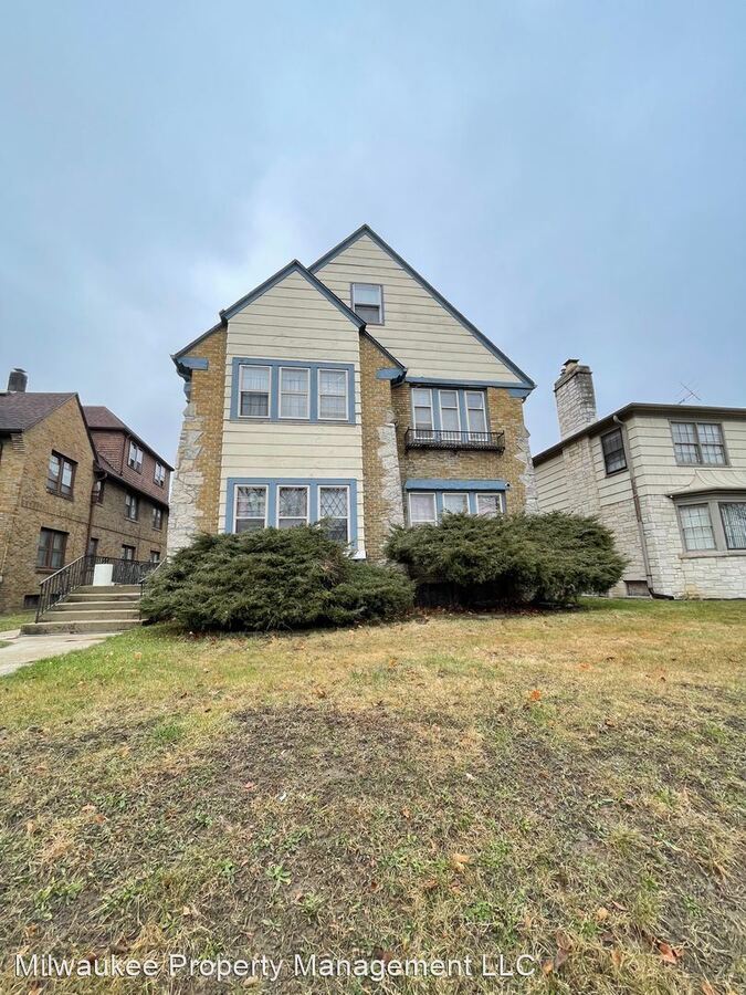 2949 N Sherman Blvd Milwaukee, WI Apartment for Rent