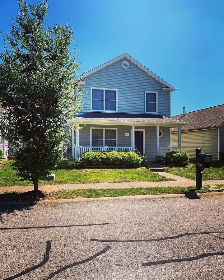 Beautiful Home In An Established Neighborhood With Open Floor Plan And Detached Garage House for rent in Louisville, KY