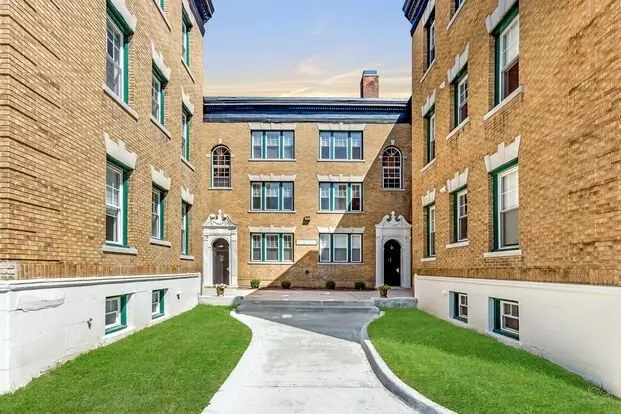 The Charlotte Detroit Apartment for rent in Detroit, MI