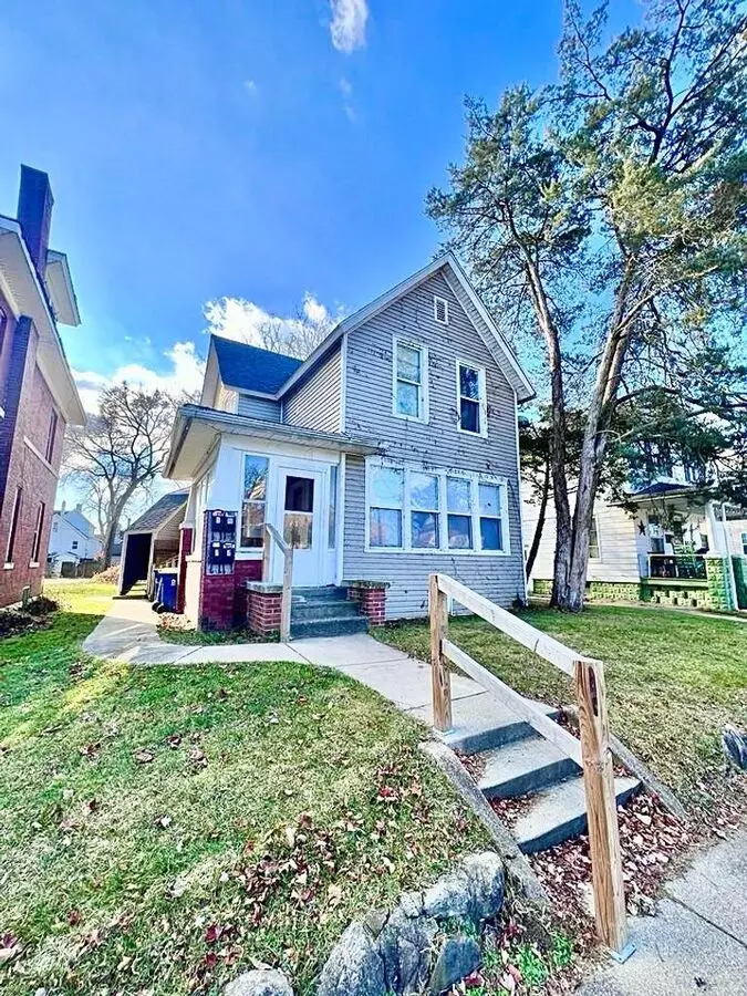 413 E 3rd St Apartment for rent in Mishawaka, IN
