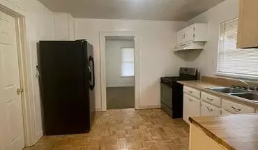 3 of 12 1909 S Brookfield St House for rent in South Bend, IN
