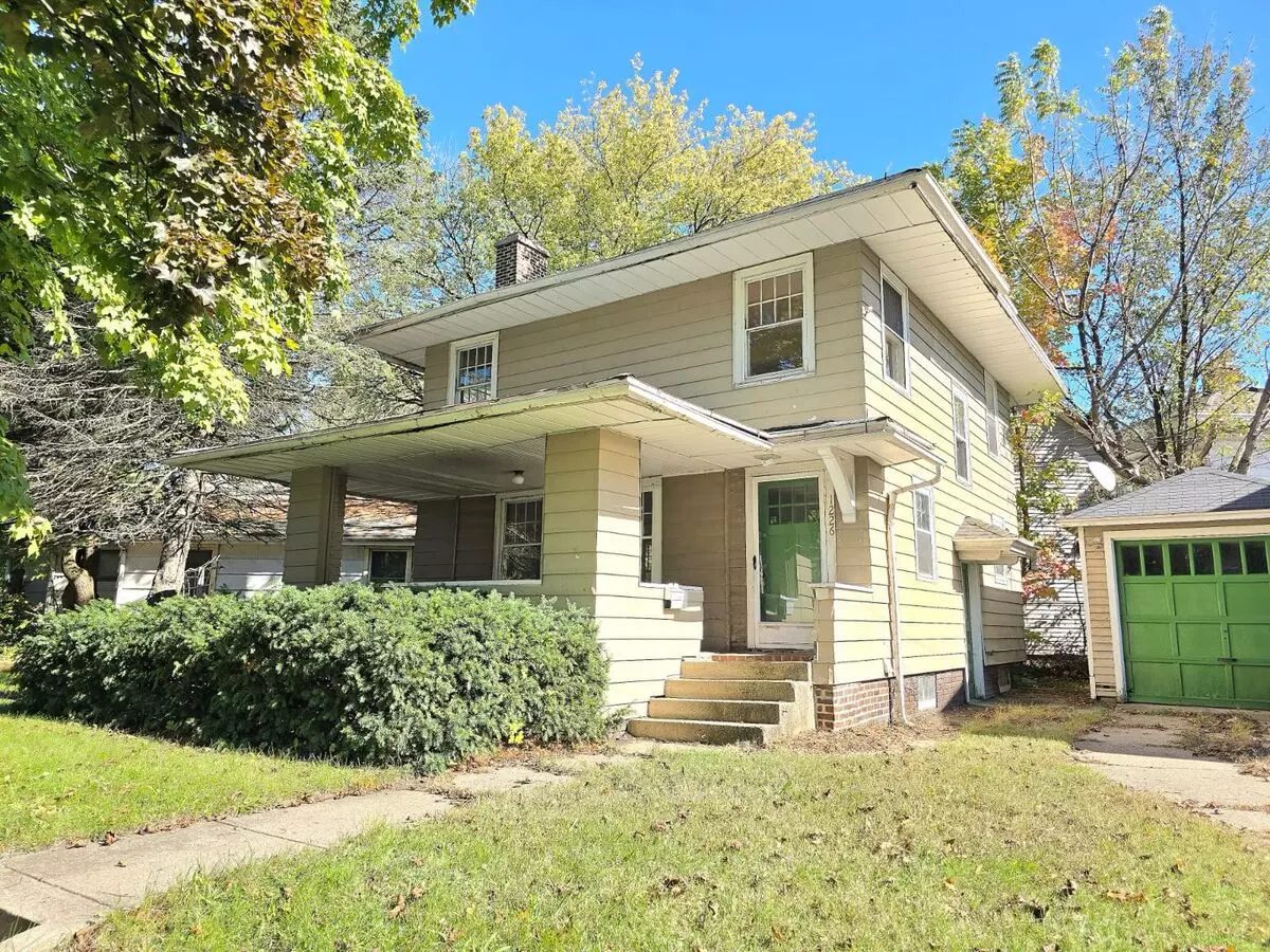1226 Blaine Ave House for rent in South Bend, IN