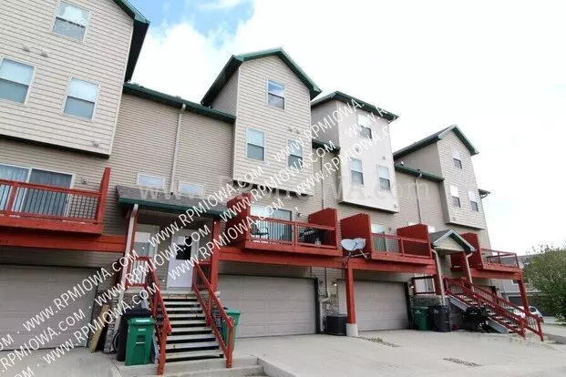 216 NE Chalet Ln Apartment for rent in Ankeny, IA