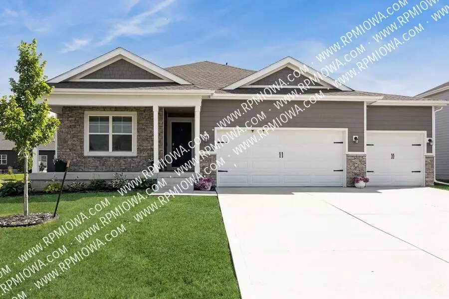 1050 Spruce St House for rent in Waukee, IA