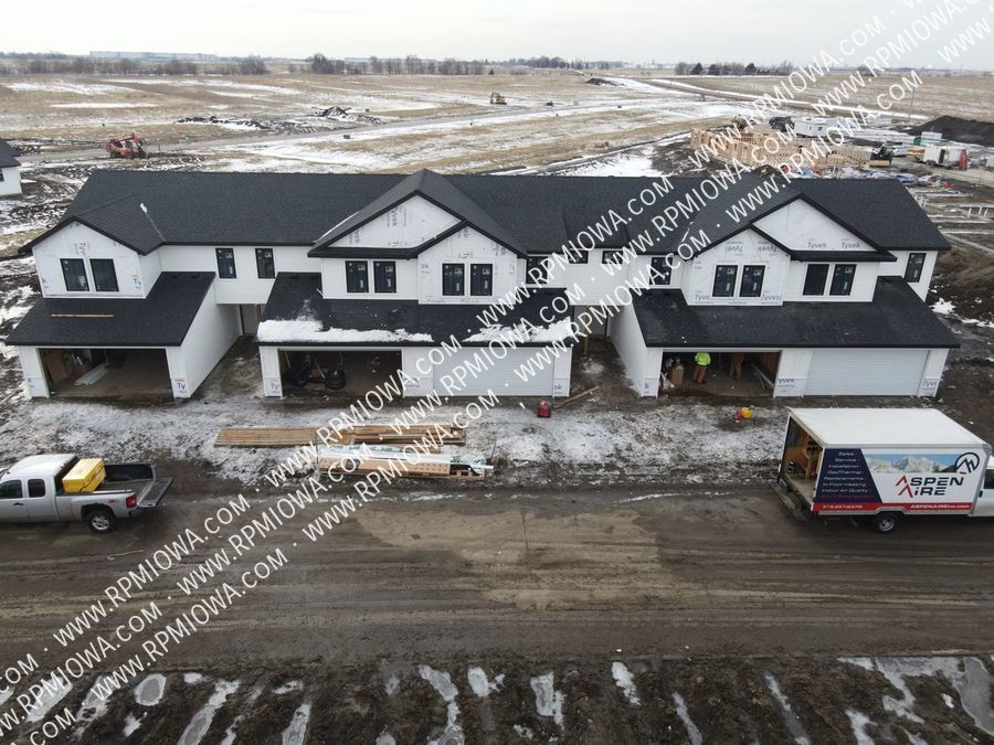 1116 Edgeland St Bondurant, IA Apartment for Rent Rentable