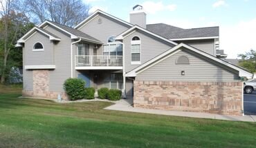 The Woods Apartments Apartment for rent in Menomonee Falls, WI