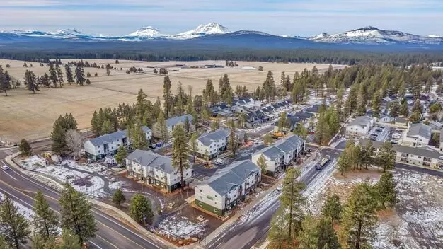 The Grove At Sunset Meadows Apartment for rent in Sisters, OR