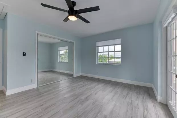 5207 N Flagler Dr Apartment for rent in West Palm Beach, FL