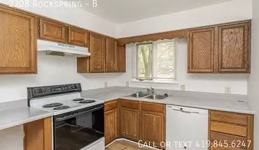 5 of 13 2208 Rockspring Apartment for rent in Toledo, OH