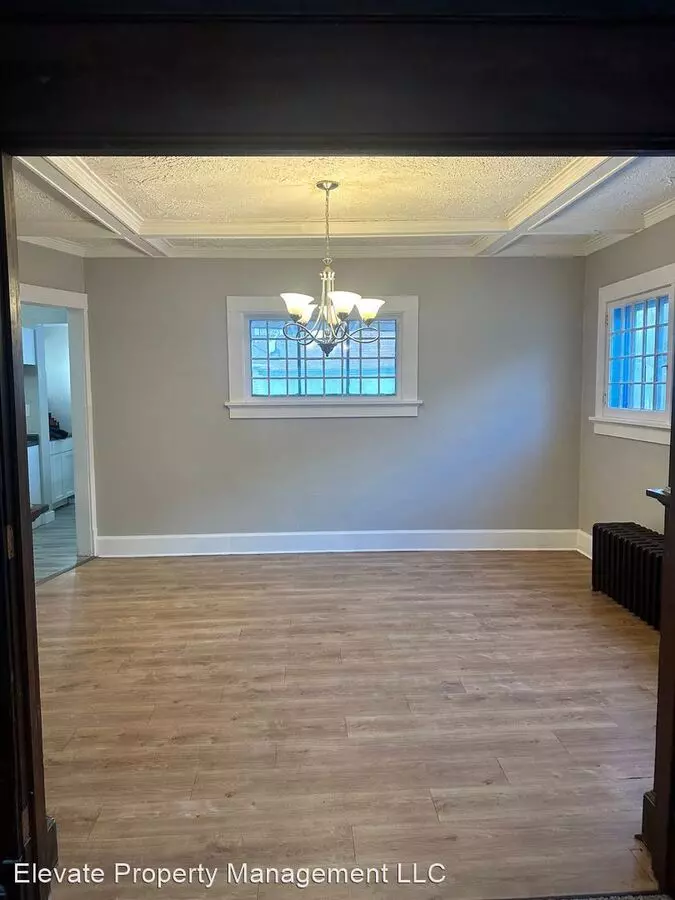 138/140 S Jackson Apartment for rent in Green Bay, WI