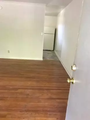 2 Bedroom - 5 Points Area Within Walking Distance To Uga Apartment for rent in Athens, GA 2 Bedroom - 5 Points Area Within Walking Distance To Uga Apartment for rent in Athens, GA