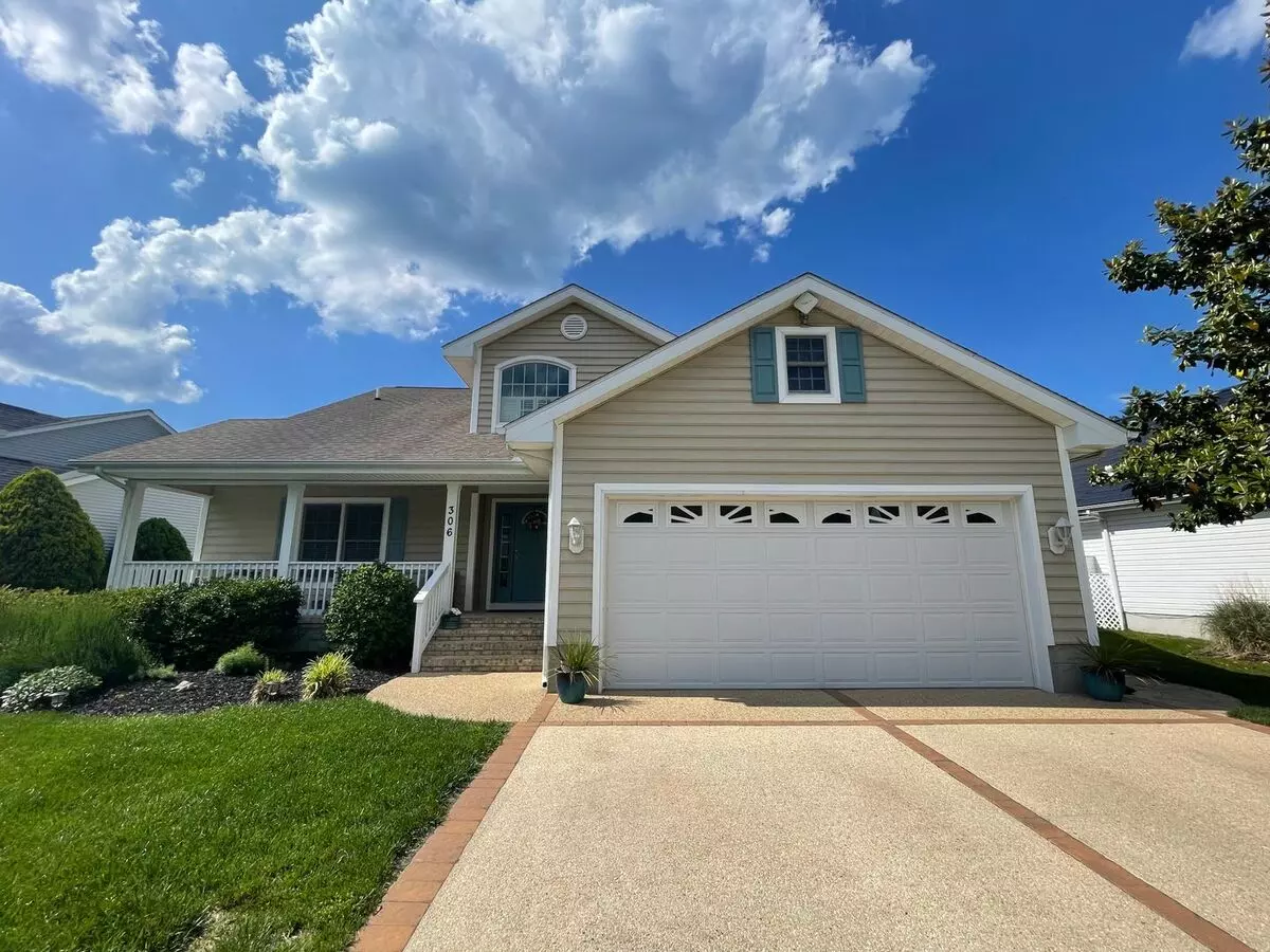 Discover The Allure Of Year-round Living In Bethany Beach's Coveted And Amenity-rich Community House for rent in Bethany Beach, DE