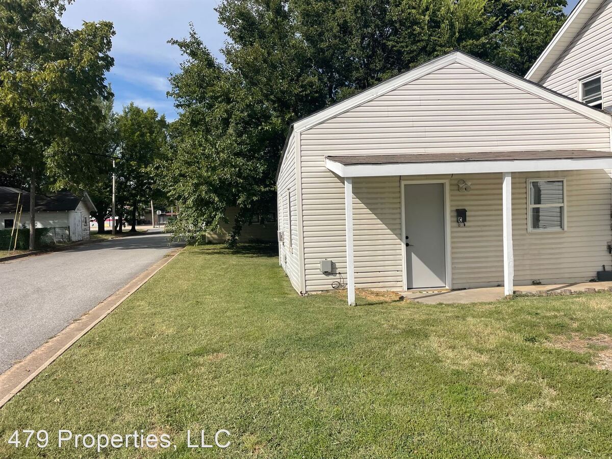 408 W Grv Springdale, AR Apartment for Rent Rentable