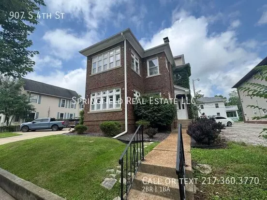 907 S 4th St Apartment for rent in Springfield, IL