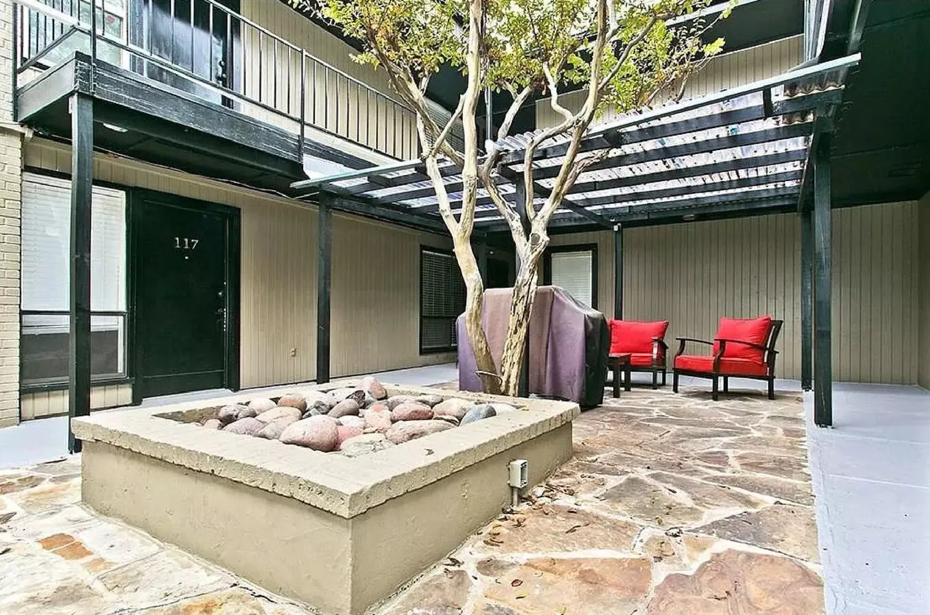 Located Much Sought After Heart Of Oak Lawn Apartment for rent in Dallas, TX